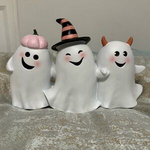 Goblin & Ghoul Smiling Ghost Trio Halloween Decor